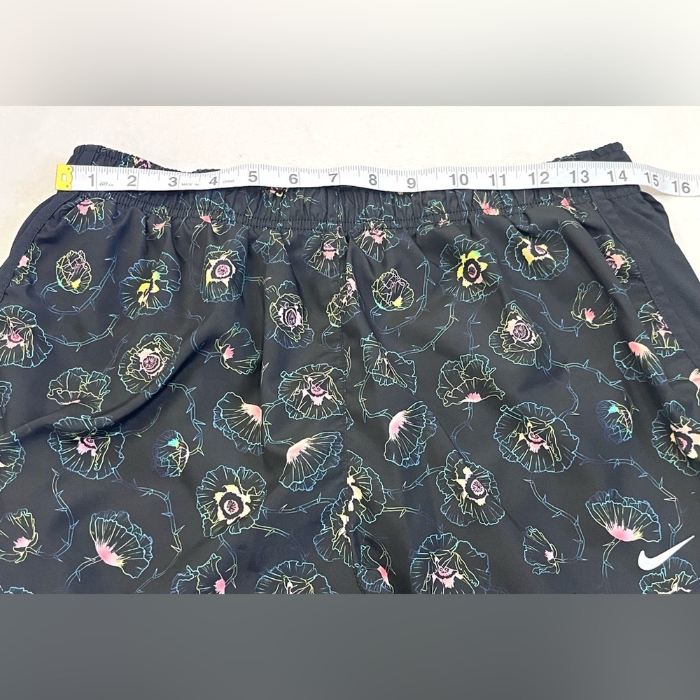 Nike Women's Tempo Dri-Fit Black Floral Print Running Athletic Drawstring Shorts - Picture 9 of 16